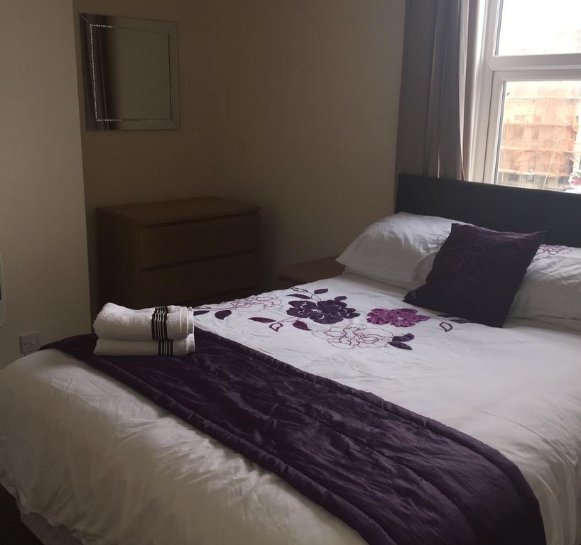 The Crescent Apartments Бридлінгтон Номер фото